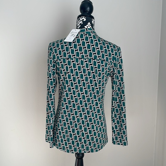 Jinnah Blouse - Helene Clarkson - Picture 3 of 6